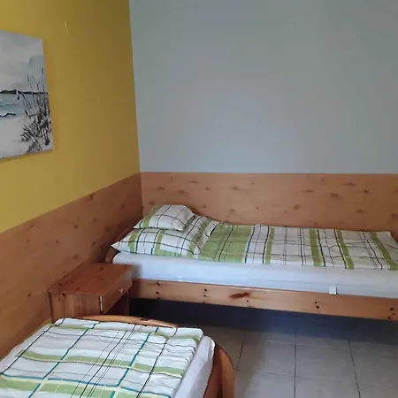 Nyaraló In Szantod/balaton 20218 *