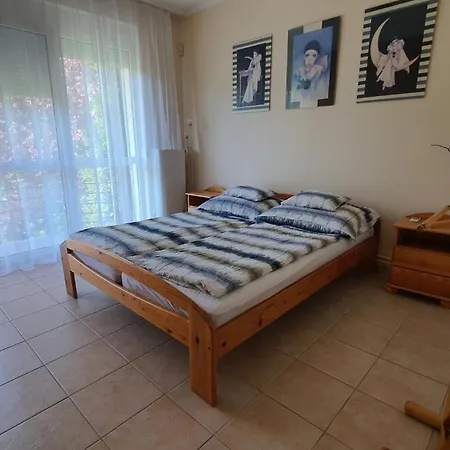 In Szantod/balaton 20218 Nyaraló Szántód