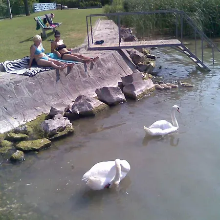 Nyaraló In Szantod/balaton 20218 Szántód